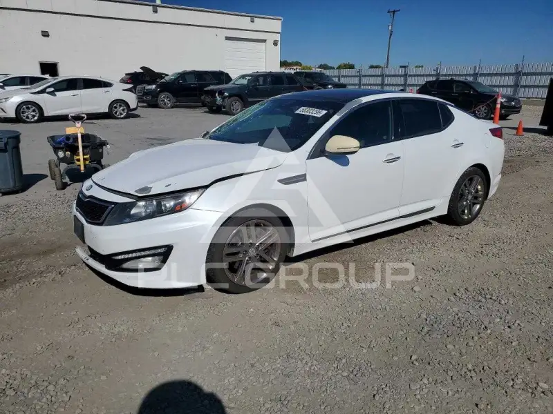2013 KIA Optima photo