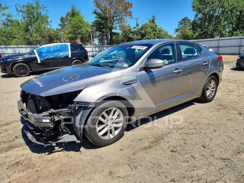 2013 KIA Optima photo