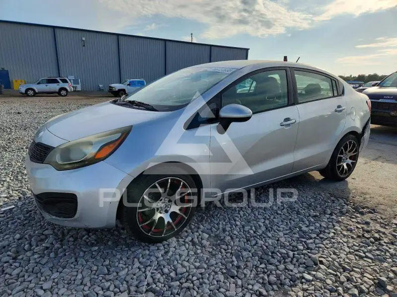 2013 KIA Rio photo