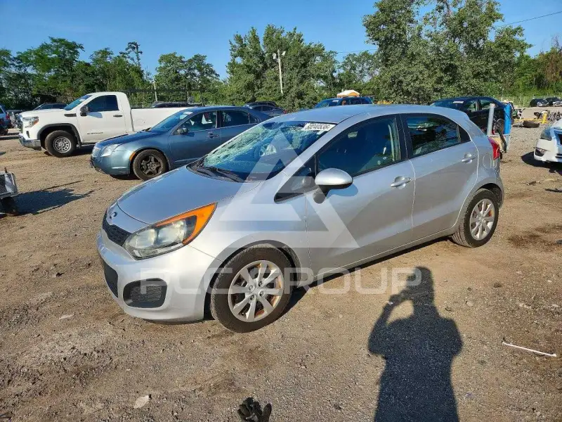 2013 KIA Rio photo