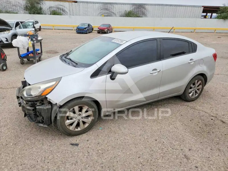 2013 KIA Rio photo