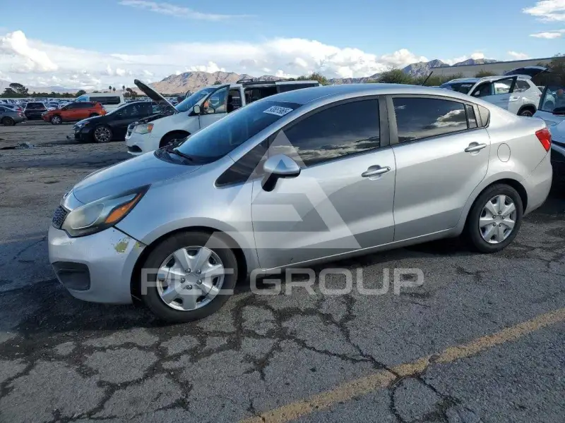 2013 KIA Rio photo