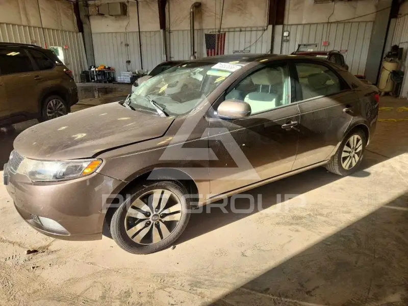 2013 KIA Forte фото