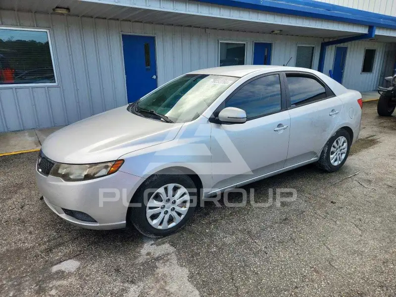 2013 KIA Forte фото