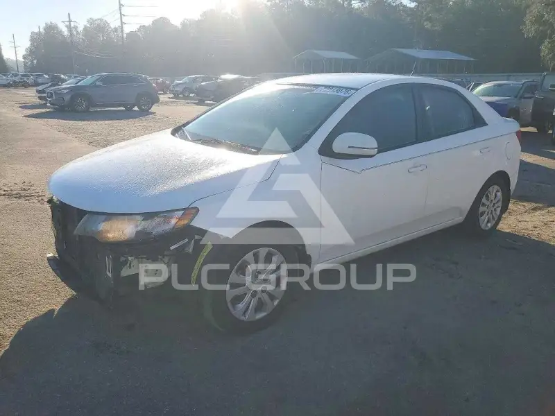 2013 KIA Forte фото