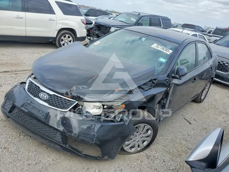 2013 KIA Forte фото
