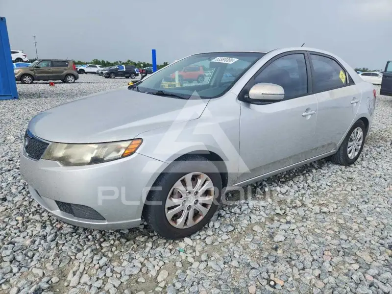 2013 KIA Forte photo