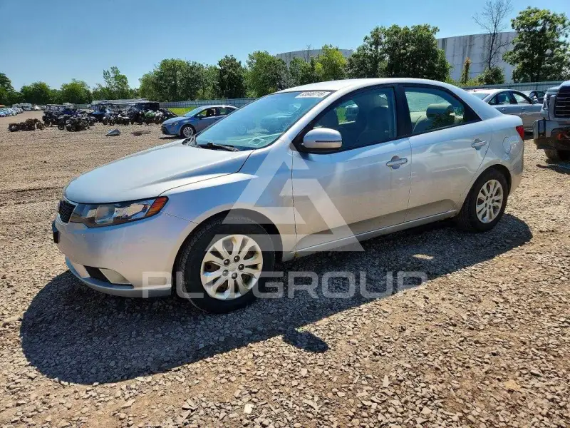 2013 KIA Forte фото