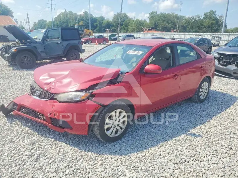 2013 KIA Forte photo