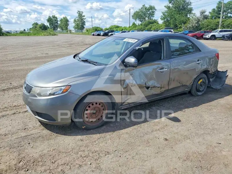 2013 KIA Forte фото