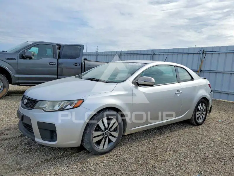 2013 KIA Forte photo