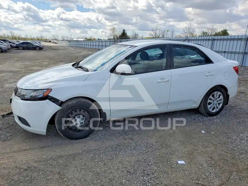 2013 KIA Forte фото