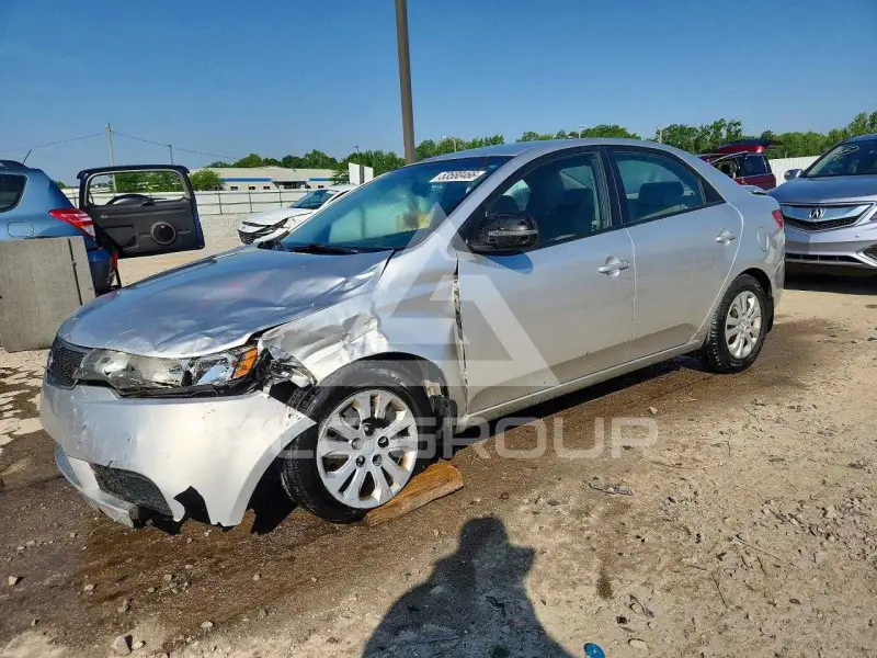 2013 KIA Forte фото
