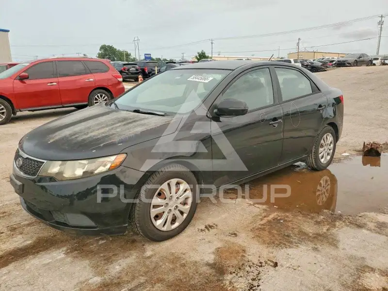 2013 KIA Forte photo
