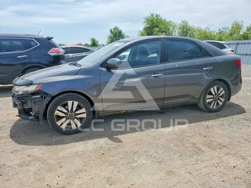 2013 KIA Forte фото