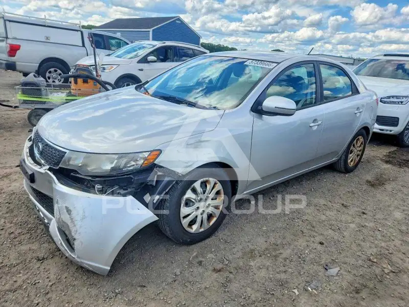 2013 KIA Forte фото