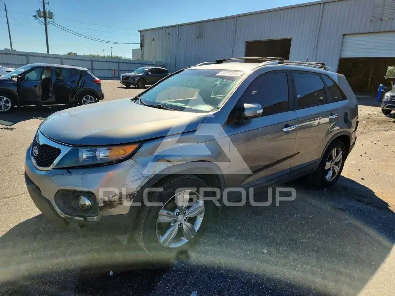 2013 KIA Sorento фото