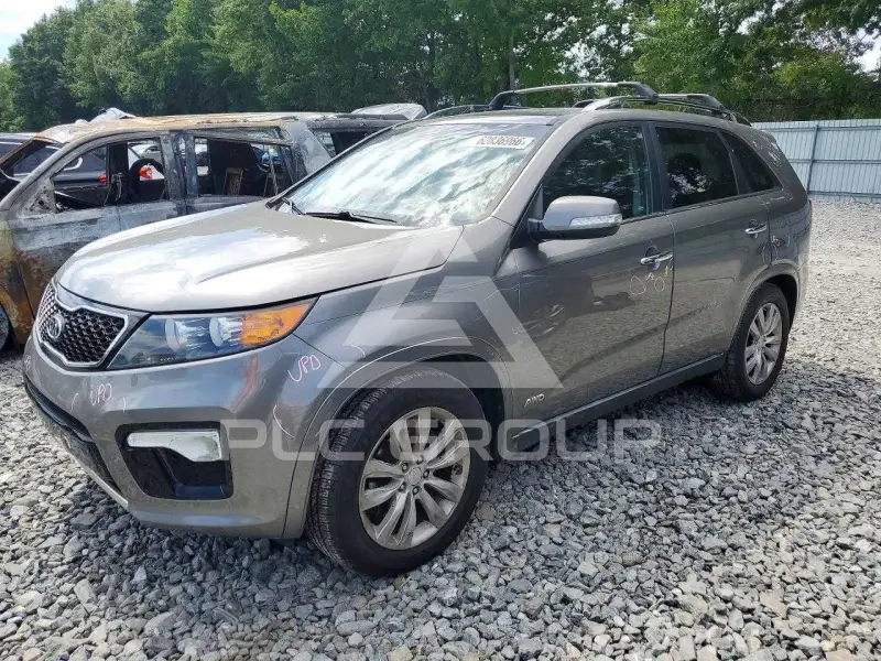 2013 KIA Sorento photo