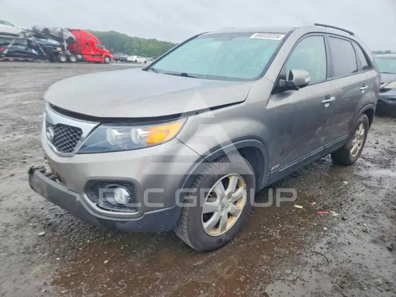 2013 KIA Sorento фото