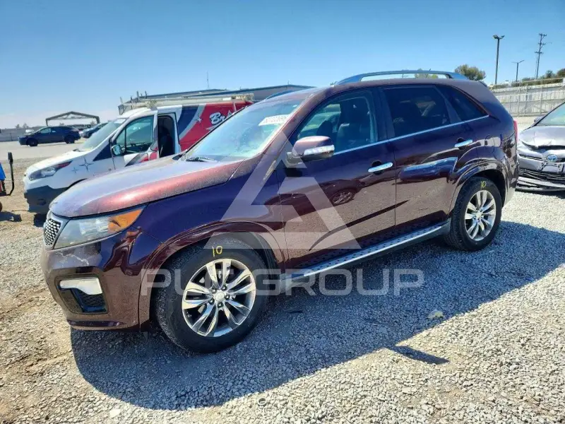 2013 KIA Sorento фото