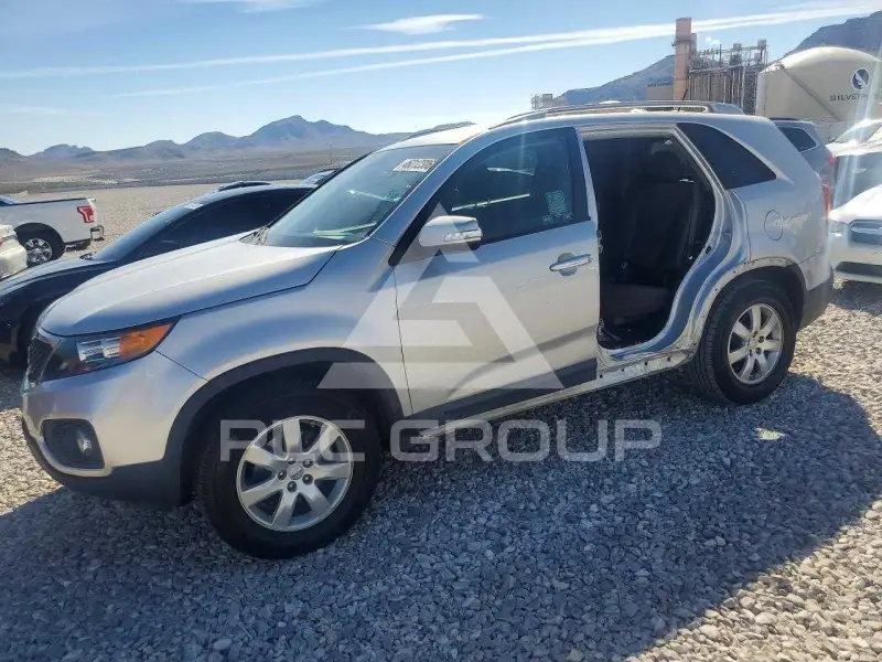 2013 KIA Sorento photo