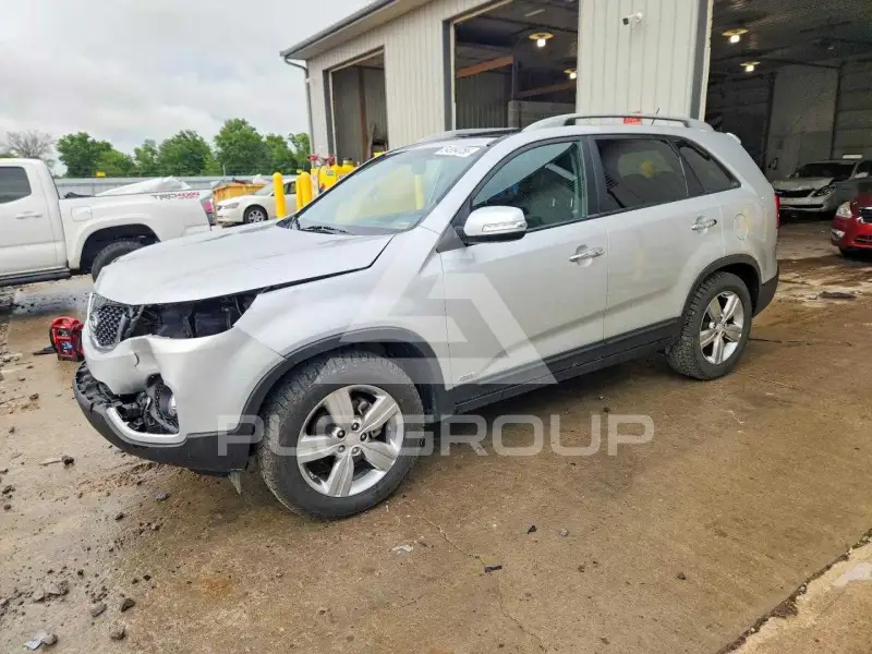 2013 KIA Sorento фото
