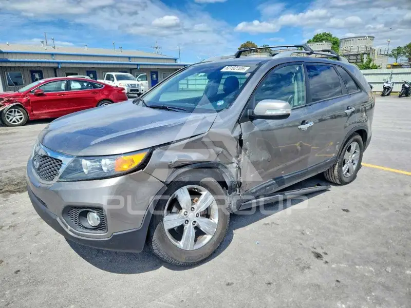 2013 KIA Sorento фото