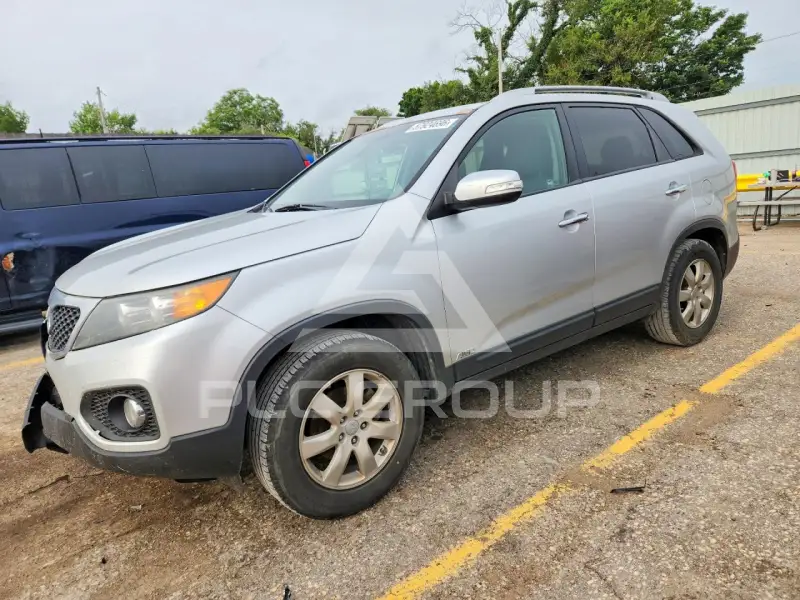 2013 KIA Sorento фото