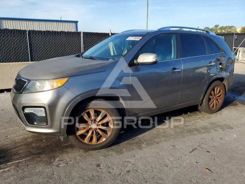 2013 KIA Sorento photo