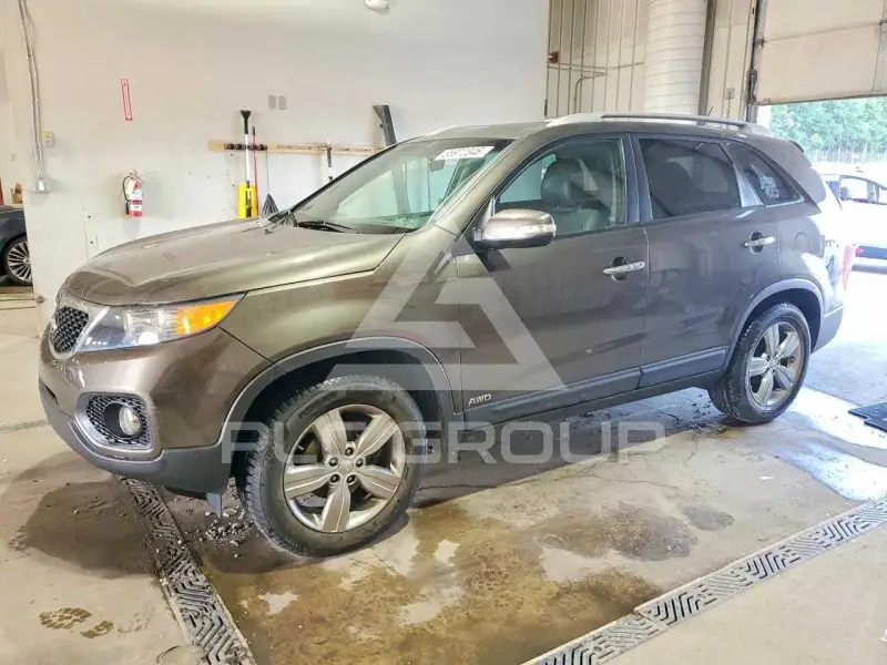 2013 KIA Sorento фото