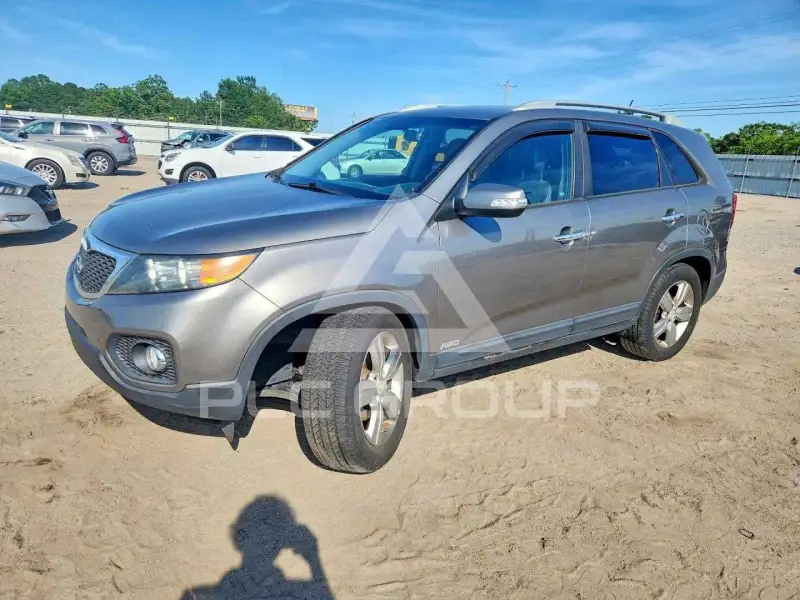2013 KIA Sorento photo
