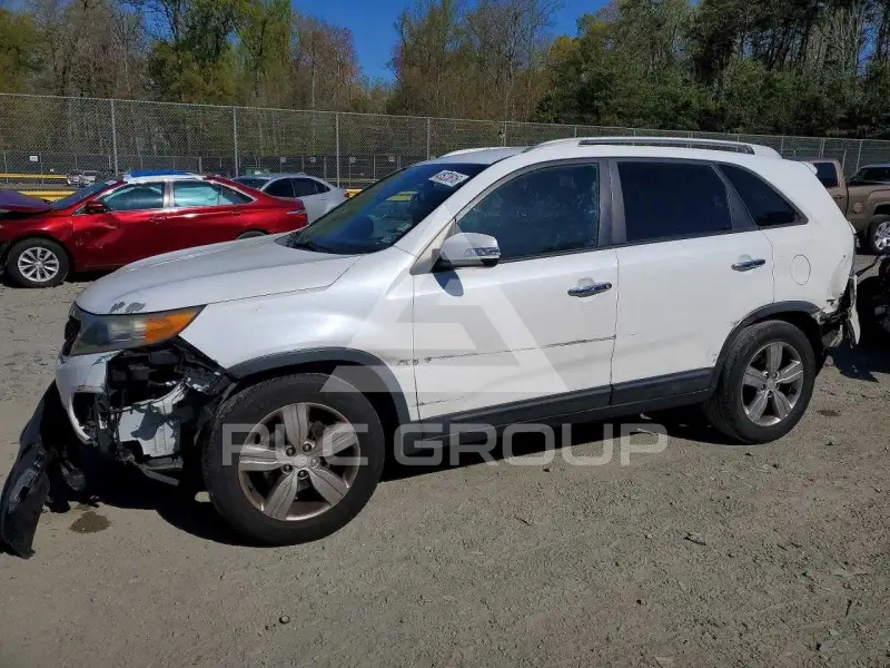2013 KIA Sorento фото