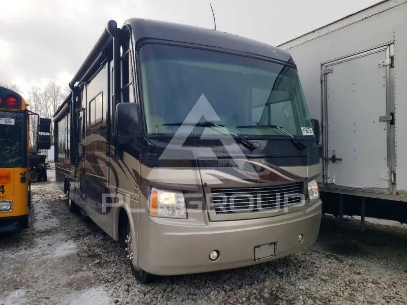 2013 Ford F-530 фото