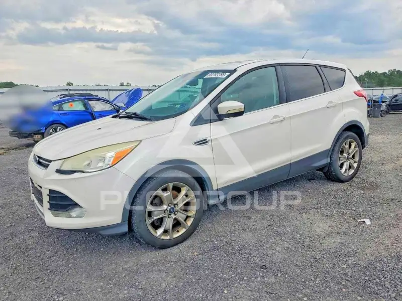 2013 Ford ESCAPE photo