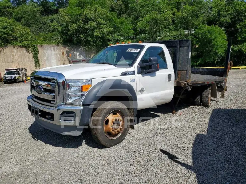 2013 Ford F-550 фото