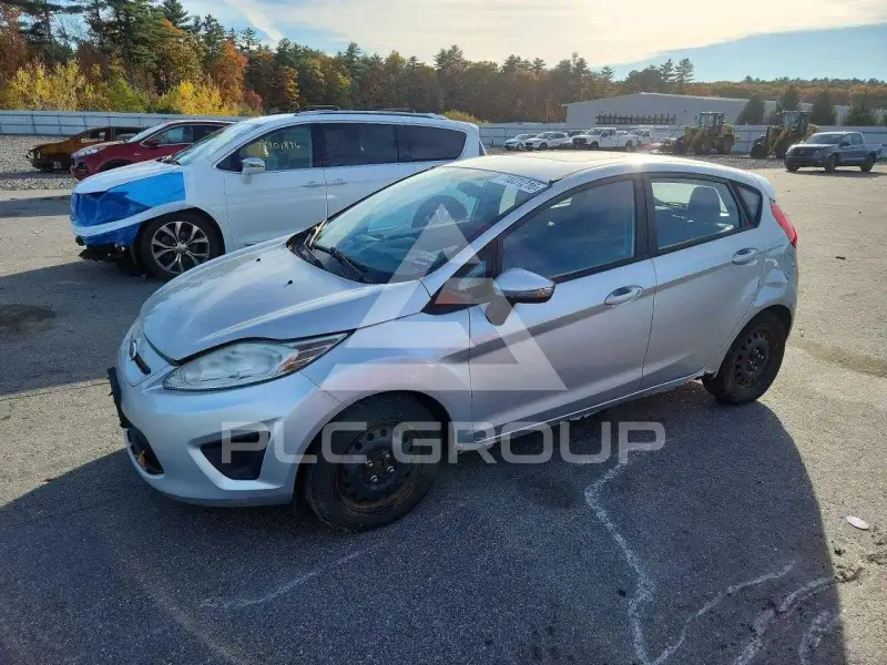 2013 Ford FIESTA фото