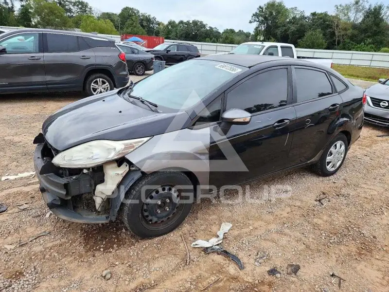 2013 Ford FIESTA photo