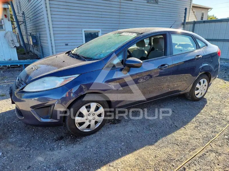2013 Ford FIESTA фото