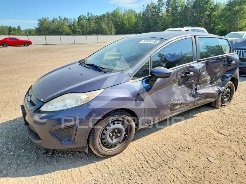 2013 Ford FIESTA фото