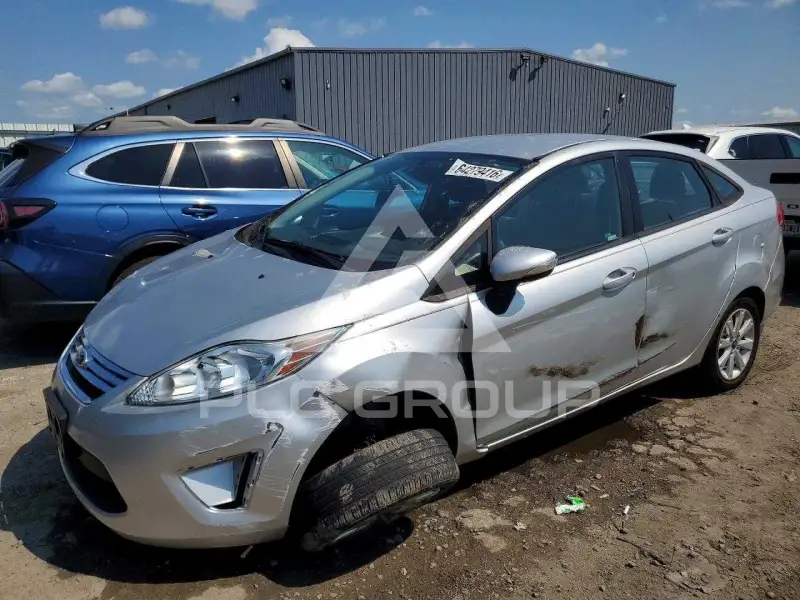2013 Ford FIESTA photo