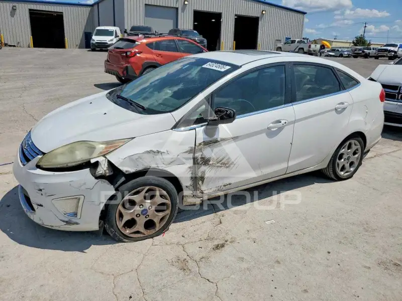 2013 Ford FIESTA фото