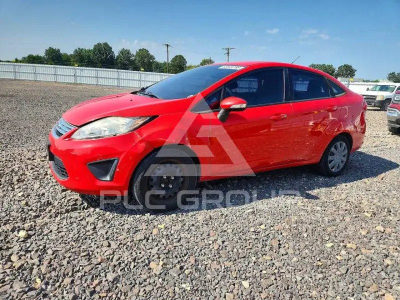 2013 Ford FIESTA фото