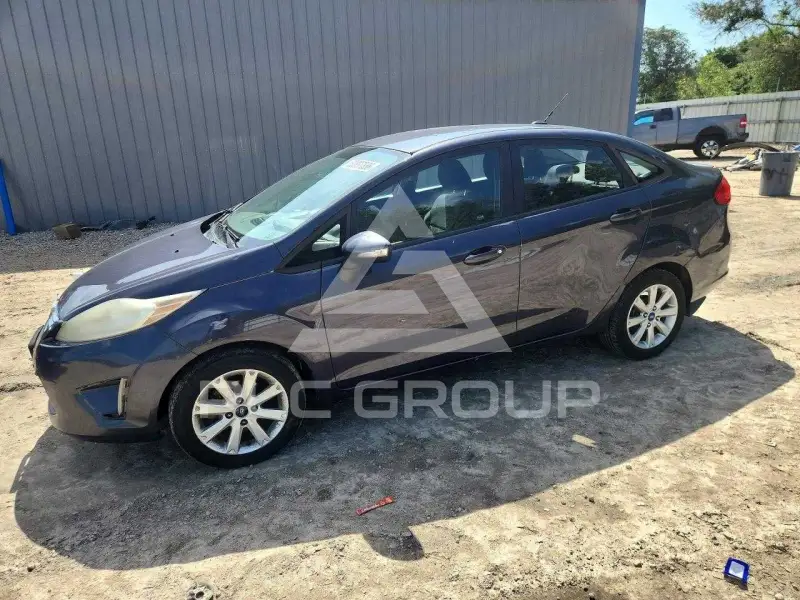 2013 Ford FIESTA фото
