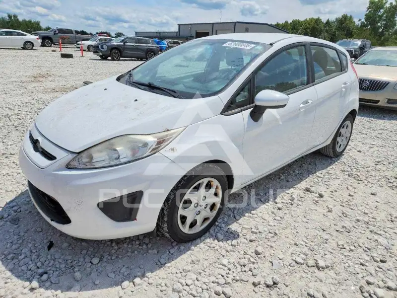 2013 Ford FIESTA фото