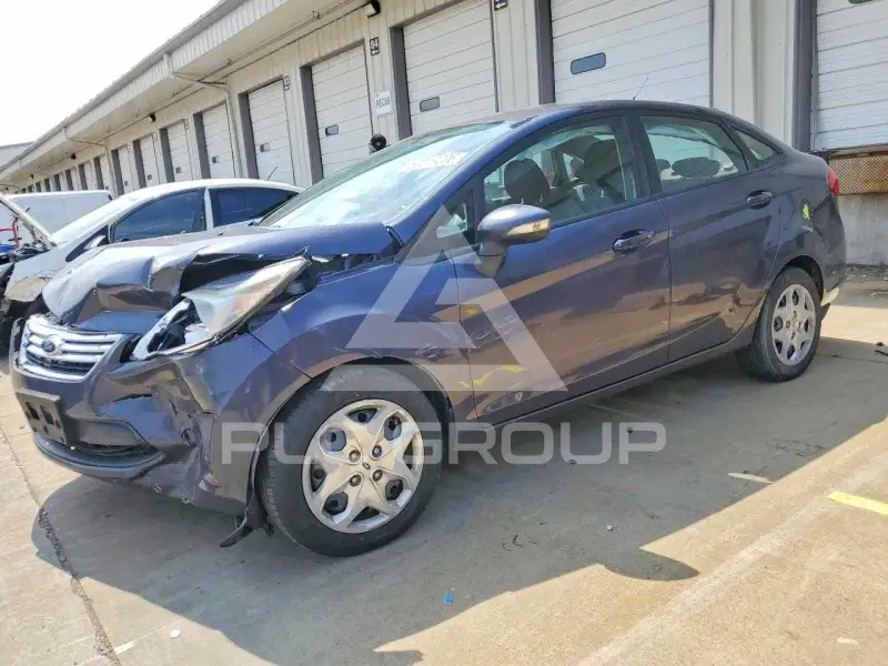 2013 Ford FIESTA фото