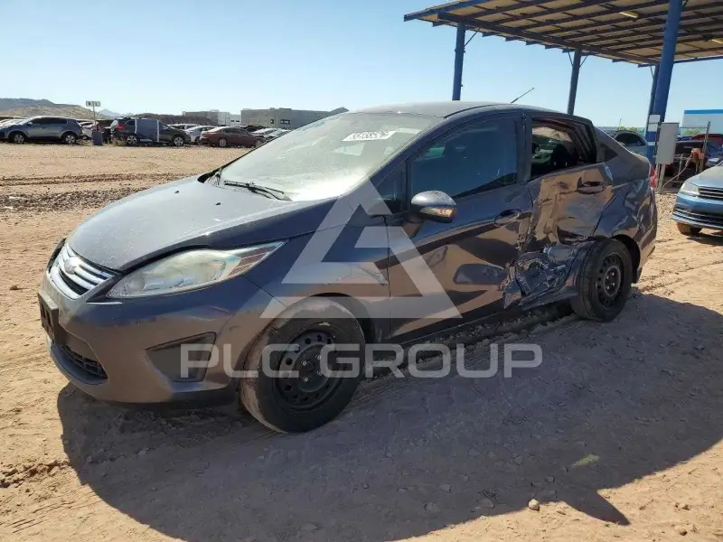 2013 Ford FIESTA фото