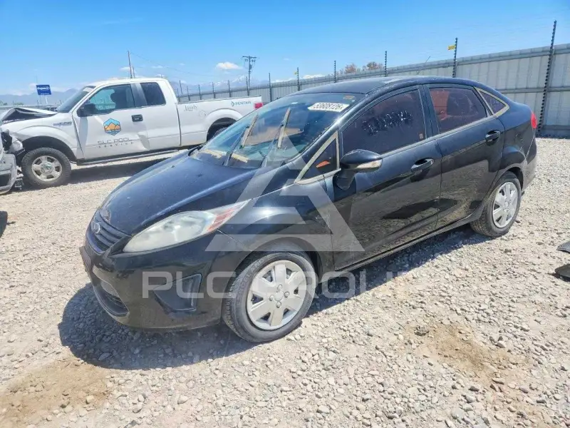 2013 Ford FIESTA photo