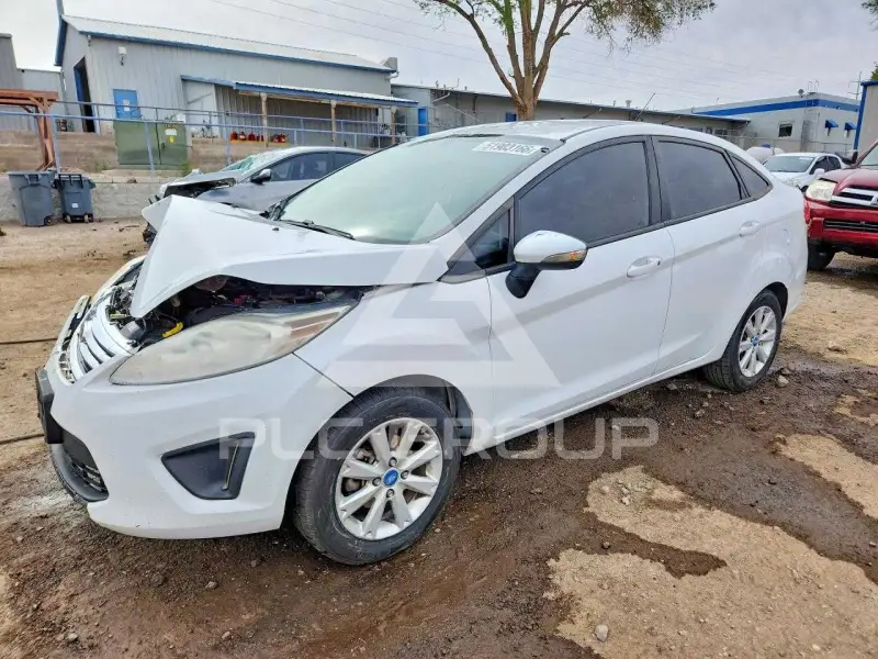 2013 Ford FIESTA photo