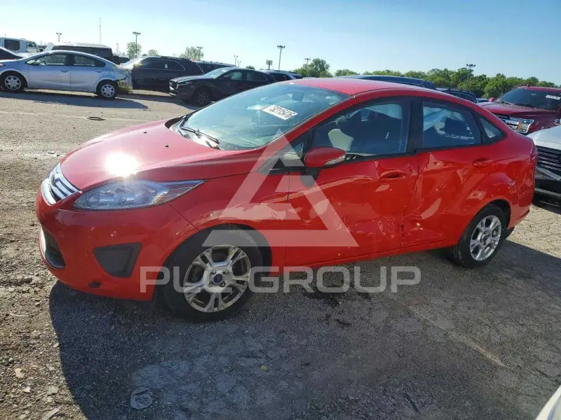 2013 Ford FIESTA photo
