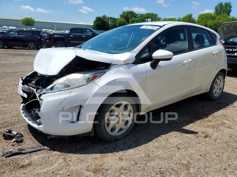 2013 Ford FIESTA фото